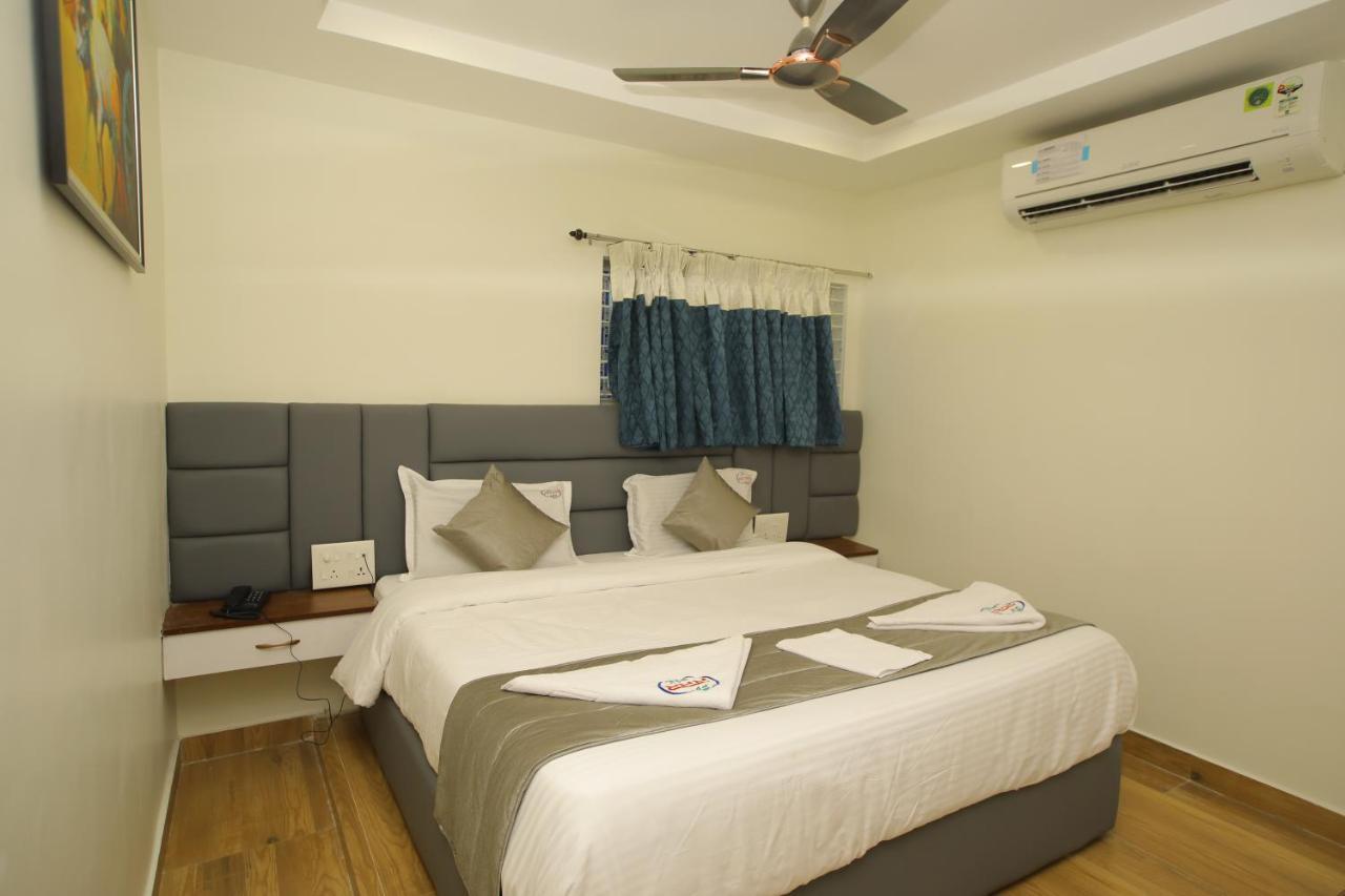 Готель Radha Rani Residency Khammam Екстер'єр фото